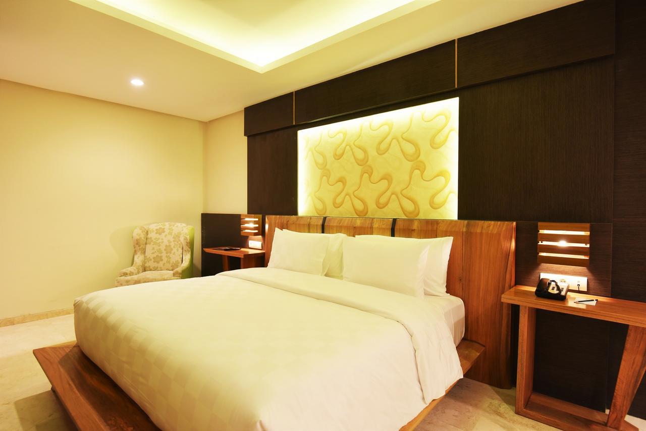 The Sya Regency Palu Hotel By Soasia Eksteriør bilde