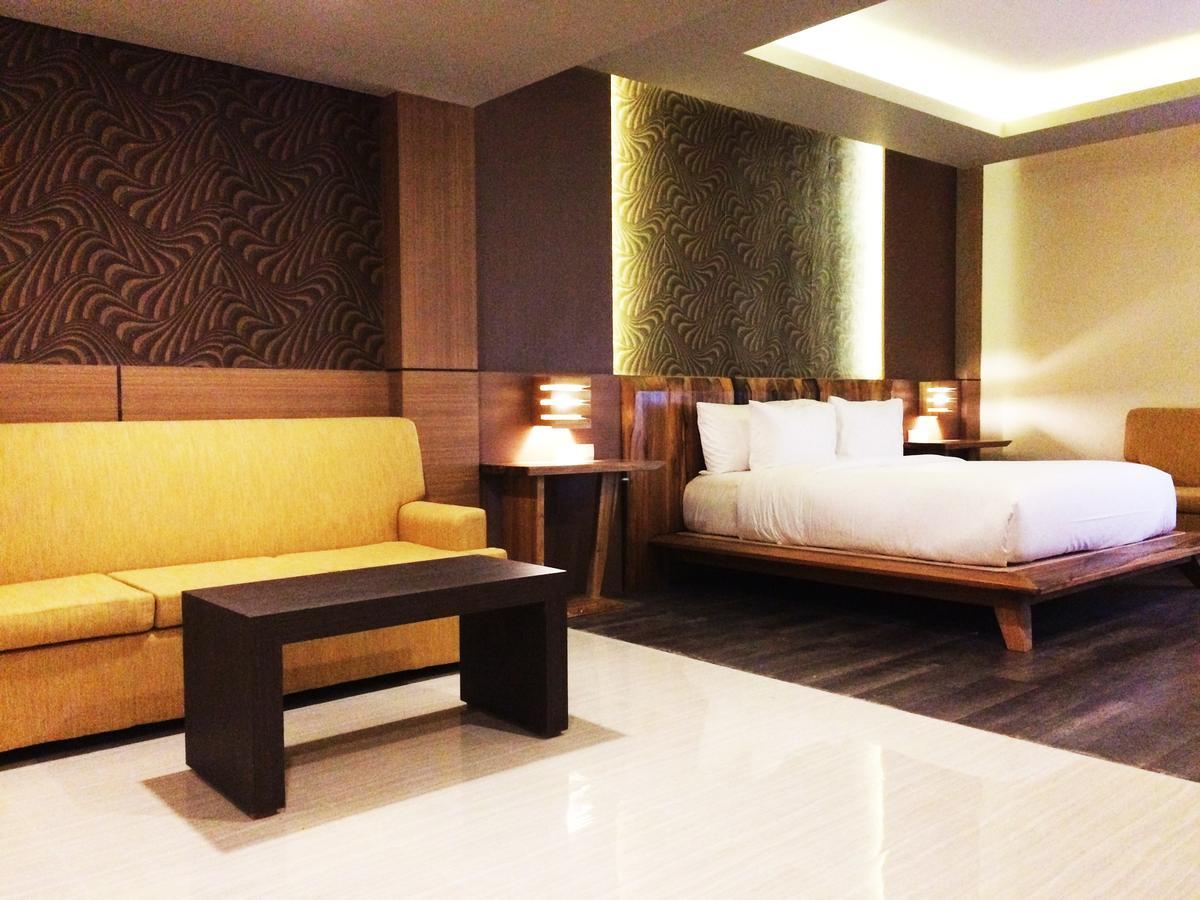 The Sya Regency Palu Hotel By Soasia Eksteriør bilde